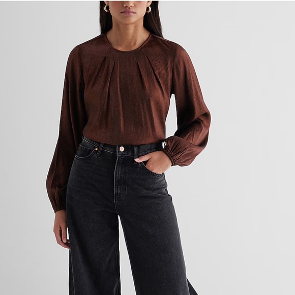 Metallic Gathered Neck Balloon Sleeve Top - Picture 2 of 11